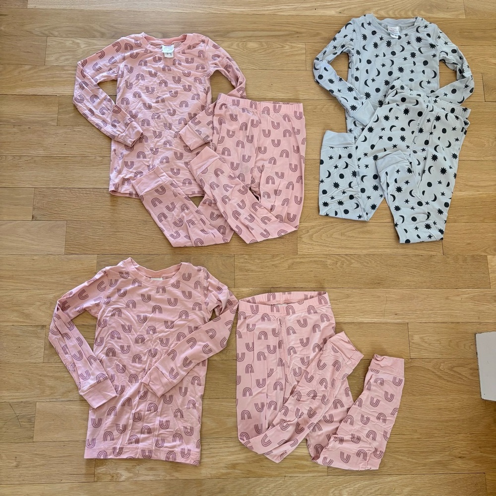 Hanna Andersson Pajama Bundle of three sets in HannaSoft Tencel size 5